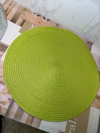 Plato decorativo vidrio y plástico
