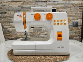Máquina de coser Alfa Practica 1238