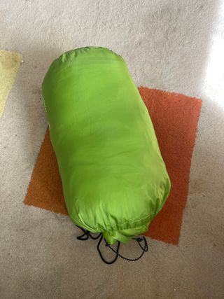 Saco de dormir verde