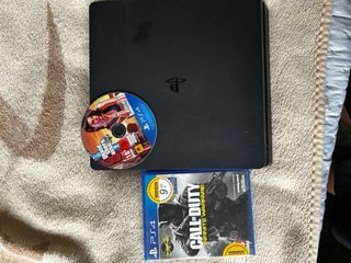 PS4 Slim 500GB + Controller + 2 Giochi