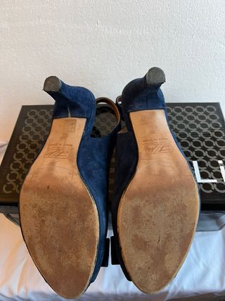 Tacones azul con pedrería