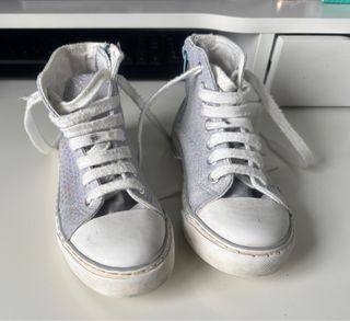 Zapatillas niña piel efecto serpiente