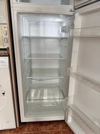 Frigorífico con congelador ARTICA