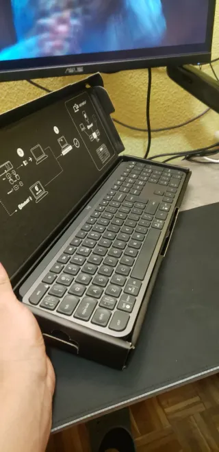 Teclado Logitech MX Keys Inalámbrico