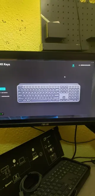 Teclado Logitech MX Keys Inalámbrico
