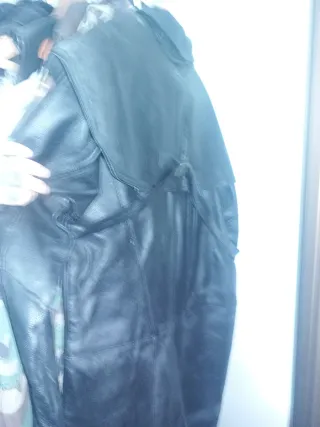 Guardapolvos de cuero negro