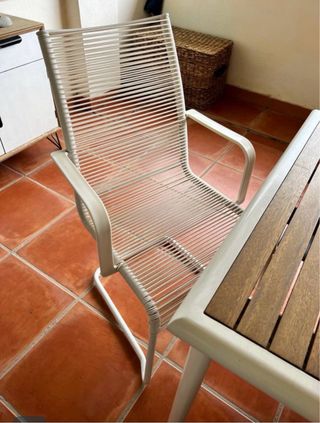 Conjunto mesa y 4 sillones exterior/interior