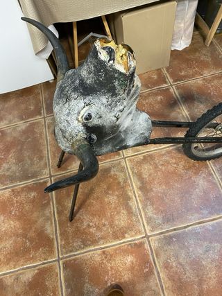 Toro de carretón con rueda