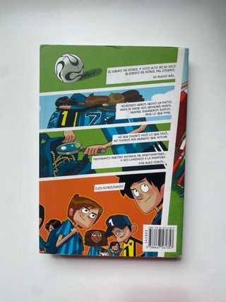 Los Futbolísimos 1: El misterio de los árbitros...