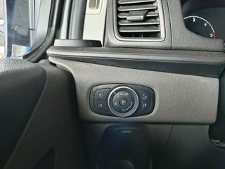 Ford Transit Custom Kombi 9 2.0 TDCI 77kW 320