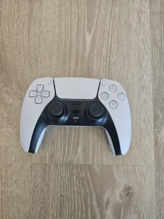 Console PlayStation 5 con lettore e gioco