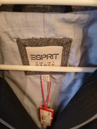 Chaqueta Spirit Talla M Negra con Detalles Grises