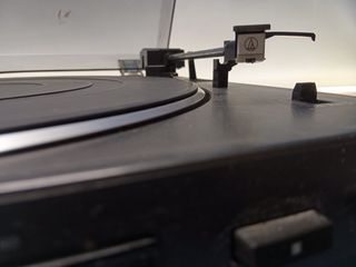 Tocadiscos estéreo, Sony PS-LX60