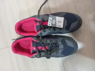 Zapatillas Trekking Quechua Talla 40