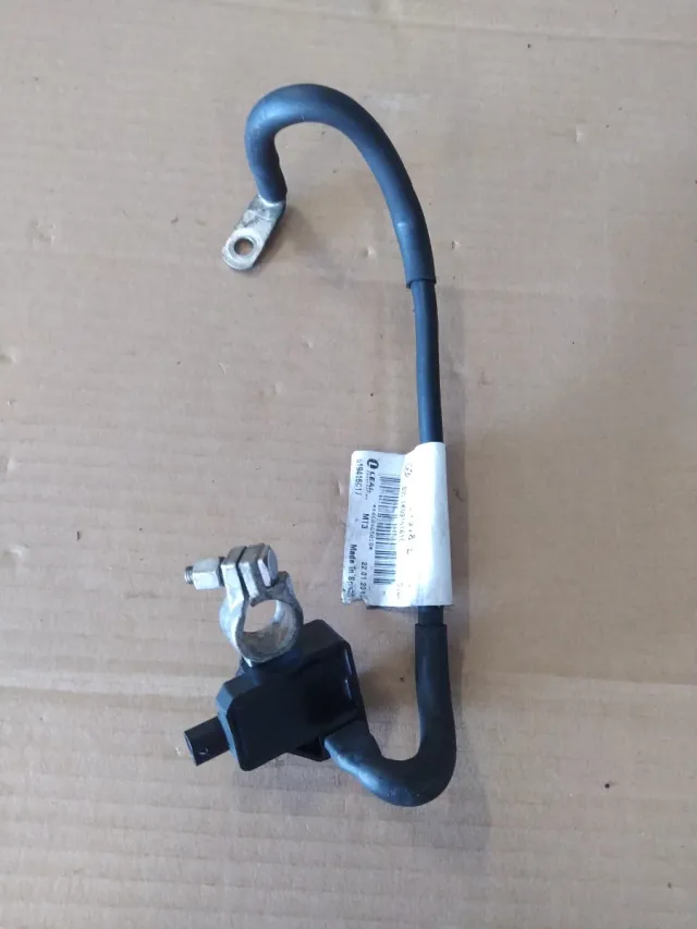 Borne negativo batería Audi A3 Cabrio