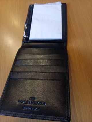Portacartellini + blocco note e penna di Balenciaga