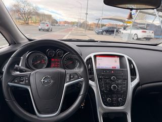 Opel Astra 2015