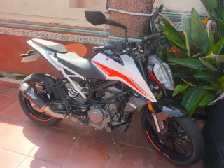 KTM duke 390