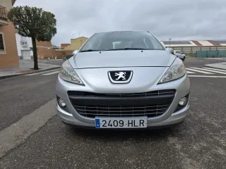 Peugeot 207 2012