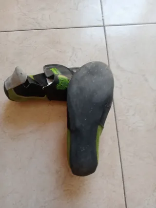 Pies de gato Decathlon niño T35