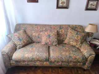 Sofá de tela estampado floral