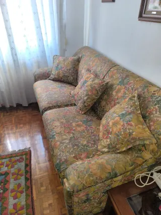 Sofá de tela estampado floral