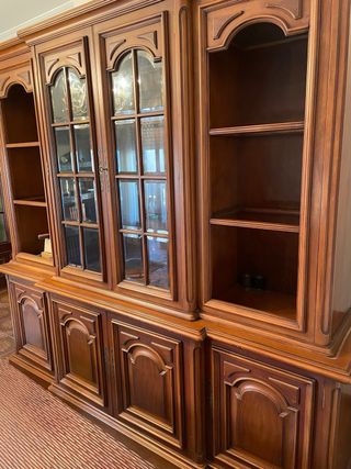 Mueble vitrina madera alta calidad