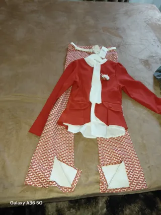 Conjunto niña chaqueta y pantalón rojo new