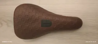 Sillín Pivotal Fiend Bmx Marrón