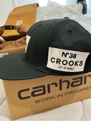 Boné Crooks & Castles com estampa de arte