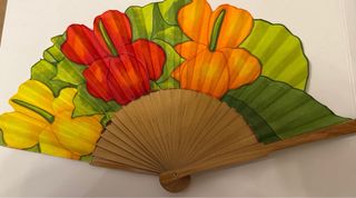 Abanico madera pintado a mano