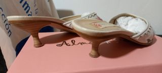 Mules de Piel Bordados Vintage