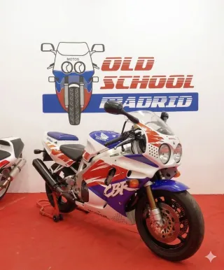 Honda CBR 900 RR Fireblade SC28