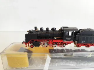 Locomotora Fleischmann H0 BR 24 074 DB