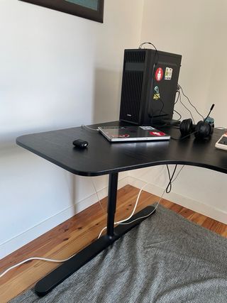 Escritorio ajustable Silla incluida