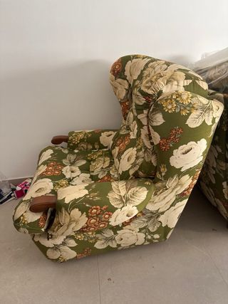 Sofá y 2 sillones vintage floral