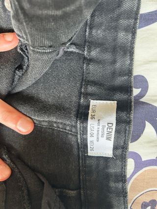 Gonna jeans nera corta