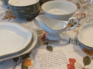 Juego Vajilla y Copas Porcelana Blanca