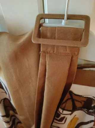 Falda estampada flores y pedreria de seda