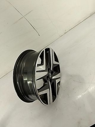 LLANTA HYUNDAI BAYON 771687
