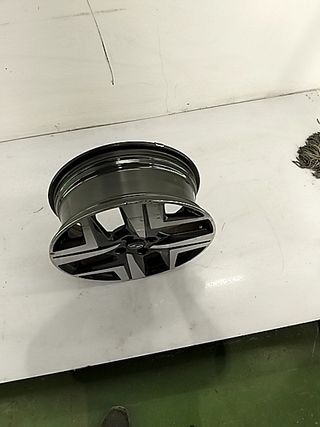 LLANTA HYUNDAI BAYON 771688
