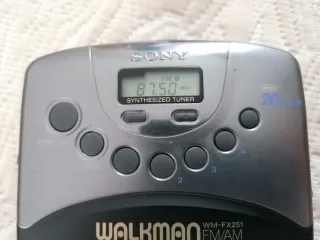 Walkman Sony WM-FX251 FM/AM Radio