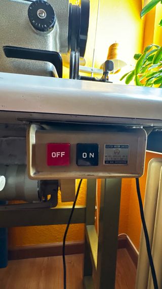 Máquina de coser industrial SINGER 191D-300AA