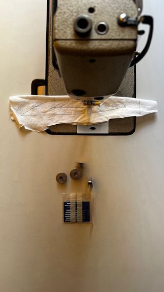 Máquina de coser industrial SINGER 191D-300AA