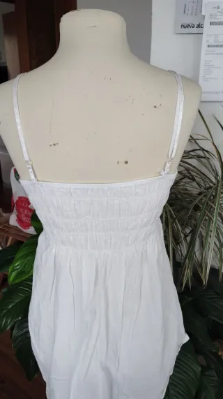 Top blanco bordado talla M