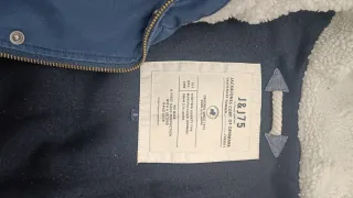 Parka blu con cappuccio foderato