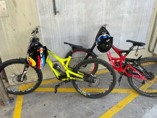 Bici descenso Commencal Supreme DH V4 World Cup