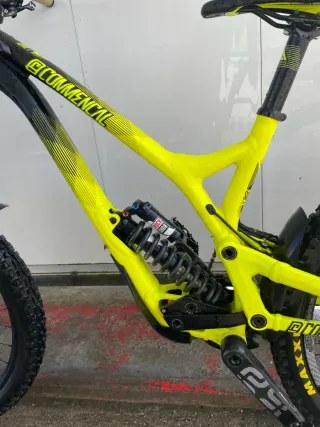 Bici descenso Commencal Supreme DH V4 World Cup