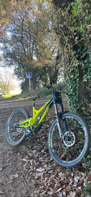 Bici descenso Commencal Supreme DH V4 World Cup