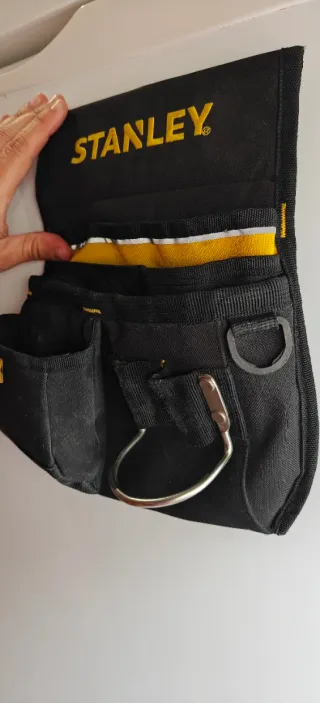 Bolsa porta herramientas Stanley Negra.